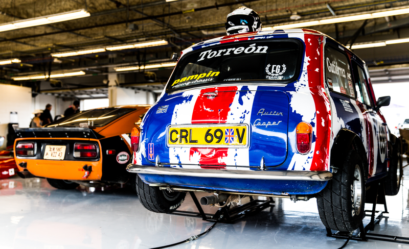 Illustration for article titled This Is What Vintage Car Racing Heaven Looks Like When It Comes To Texas